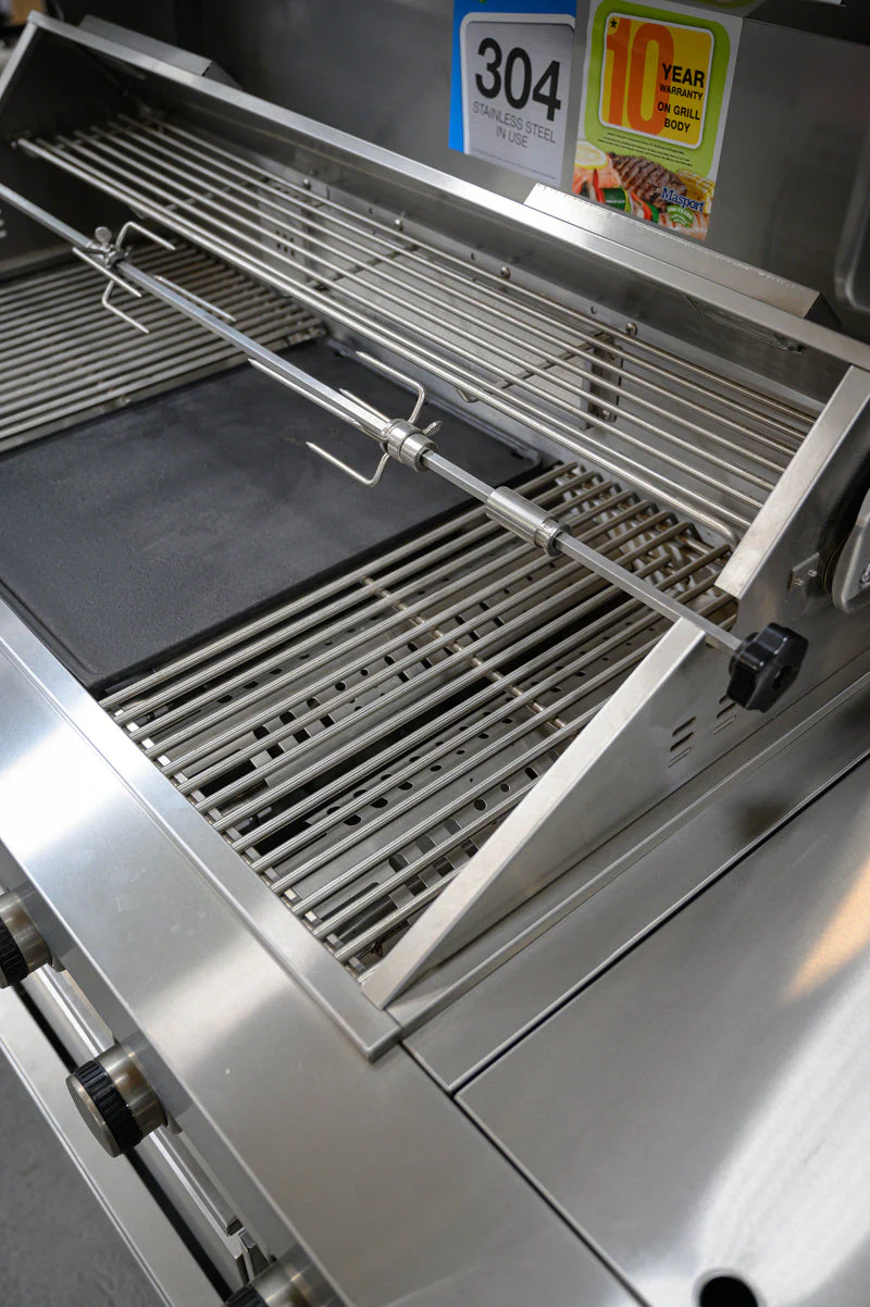 Masport Ambassador Deluxe Inbuilt MKII BBQ - Image 3