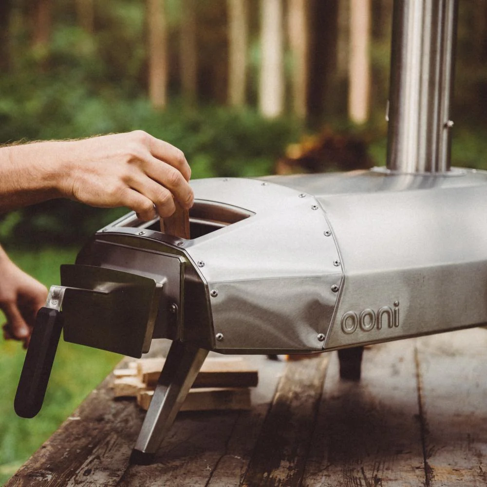 Ooni Karu 12 Inch Portable Wood and Charcoal Fired Outdoor Pizza Oven - Image 6