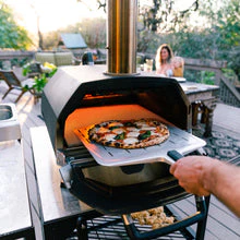 Ooni Karu 16 Inch Portable Wood and Charcoal Fired Outdoor Pizza Oven - Image 7