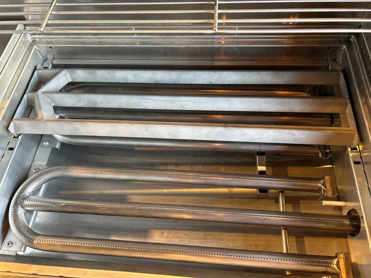 Tucker Horizon Marine Grade Built In BBQ - Full Plate and Flat Lid - Image 14