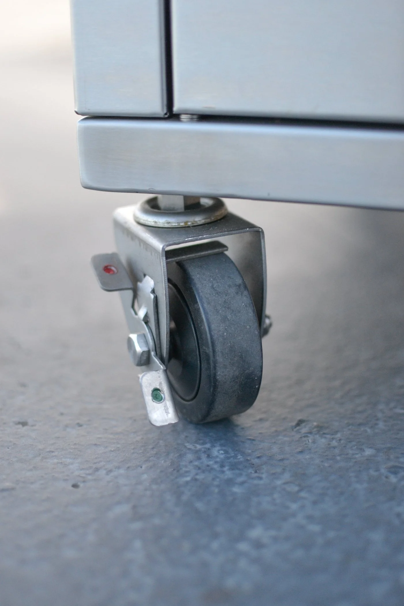 Tucker R Class V8 4 Burner Freestanding Hybrid BBQ - Image 12